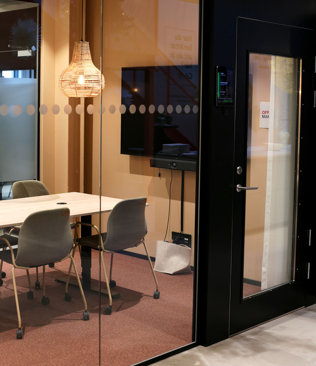 Konferensrum med teknik